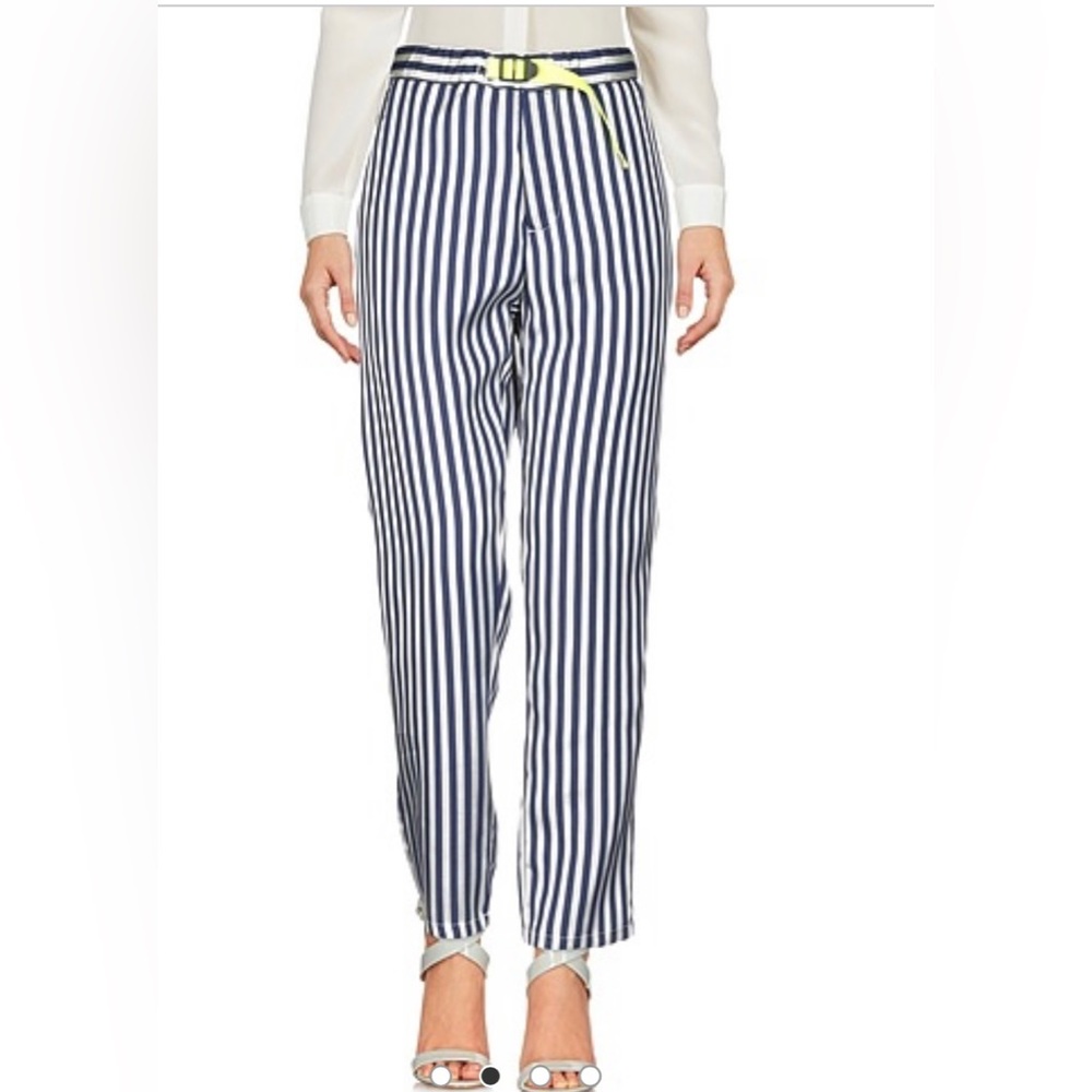 NWT White sand woman pants